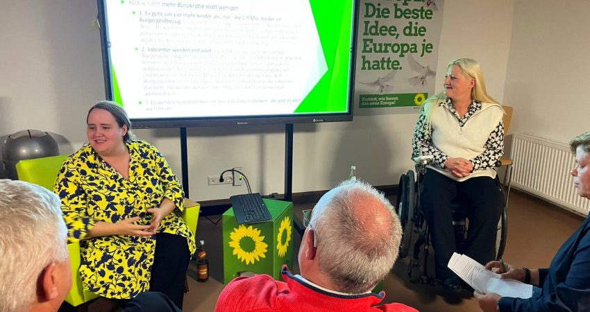 Ricarda Lang und Stephanie Aeffner bei Veranstaltung in Schwäbisch Gmünd