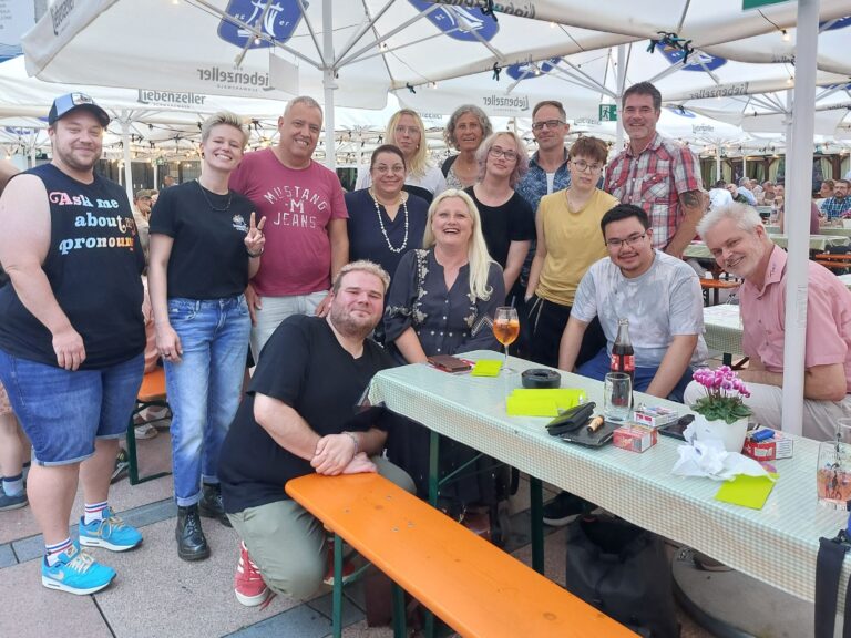 Dritter Regenbogenstammtisch auf dem Oechsle Fest