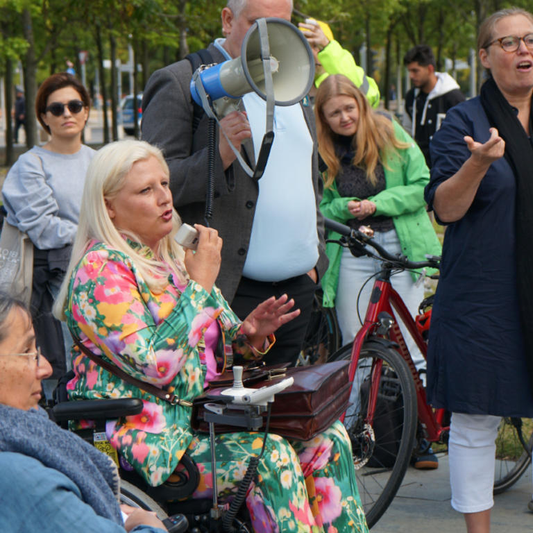 Rollende Demo mit „Miss Liberty“